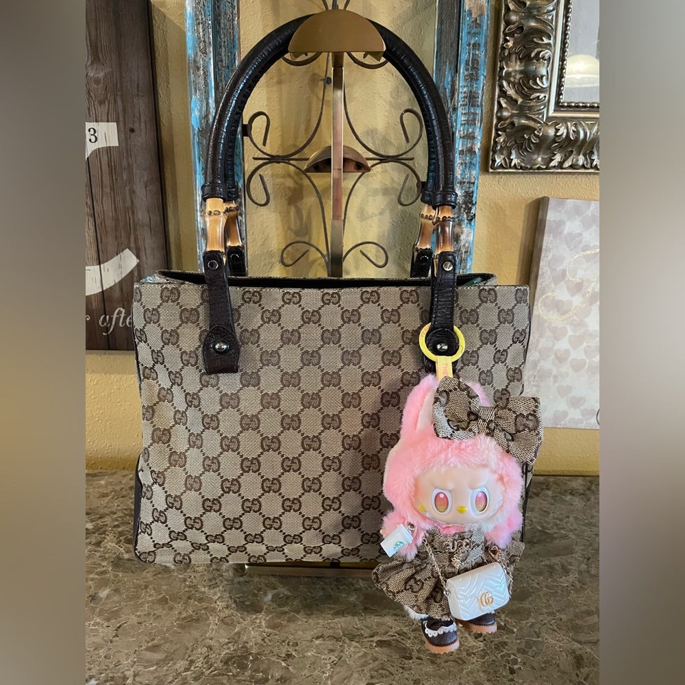 GUCCI POPMART BIG INTO ENERGY LOYALTY LABUBU AND Vintage Canvas/Bamboo Handbag